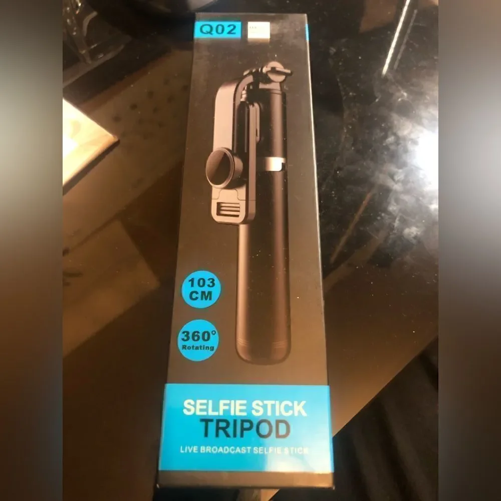 Live broadcast selfie stick hand held tripod with detachable wireless re…